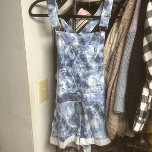 Overall tye-dye shorts